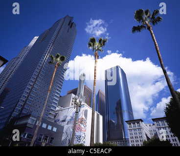 Hochhäuser der Innenstadt von Los Angeles vom Pershing Square aus gesehen. Kalifornien, USA. Stockfoto