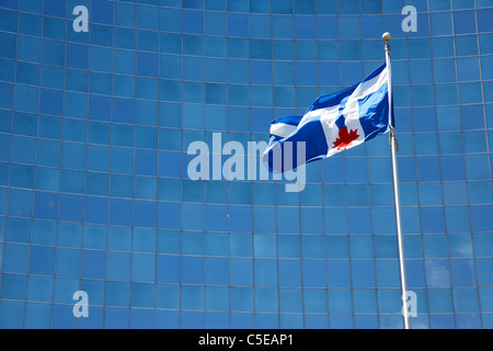 Toronto City Flagge vor der Ontario Power Generation Opg Bau Toronto Ontario Kanada Stockfoto