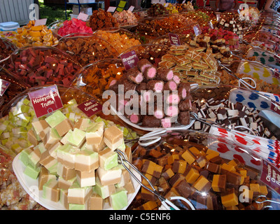 Toffee Fudge Nougat Trüffel Stockfoto