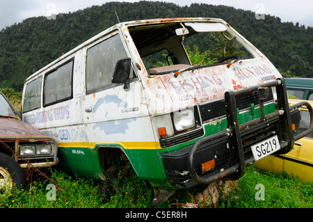 A Tourist Passagier van auf West Coast of New Zealand abgenutzt Stockfoto