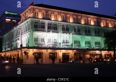 Hotel Continental in der Dämmerung - Vietnam Saigon (Ho-Chi-Minh-Stadt) Stockfoto