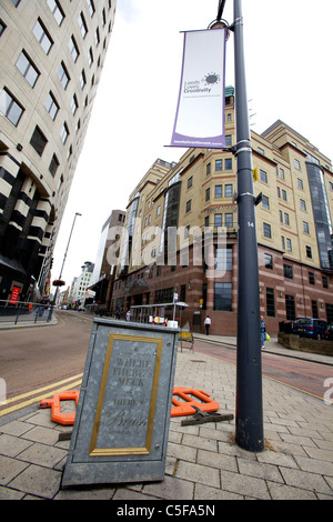 Anschlussdosen in Leeds, West Yorkshire, werden Kunstwerke. Wo gibt es Muck von Einheiten (Si Billam und Ged Walker) Stockfoto