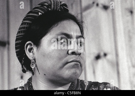 Guatemala. Einheimischen Maya Friedensnobelpreisträgerin Rigoberta Menchú während ihrer Tour Award 1992 Stockfoto