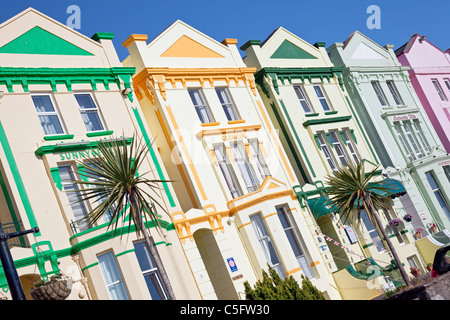 Paignton Seafront zeigt Esplanade Road Guest Houses, Devon, England, Großbritannien Stockfoto