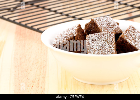 frische herrlich feucht Brownies mit einem tief fudgy Schokoladenaroma Stockfoto