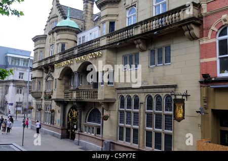 Die Philharmoniker Speisesäle (Philharmonie Pub) in Liverpool, England berühmt geworden durch John Lennon Stockfoto