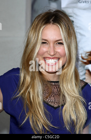 SARAH CARTER EIN WENIG HELFEN. PREMIERE CULVER CITY LOS ANGELES Kalifornien USA 14. Juli 2011 Stockfoto