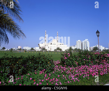 König-Faisal-Moschee, Al Rolla Square, Sharjah, Vereinigte Arabische Emirate Stockfoto