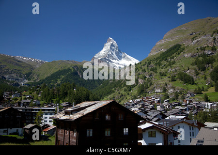 Matterhorn von Zermatt, Schweiz gesehen. Stockfoto