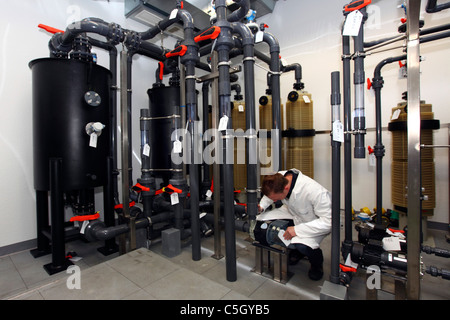 Fraunhofer Umsicht Institut für wissenschaftliche Forschung. Forschung von Redox-Flow-Batterien zur Speicherung von erneuerbaren Energien. Stockfoto