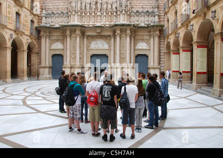 Schüler im Kloster Montserrat in der Nähe von Barcelona Spanien Stockfoto