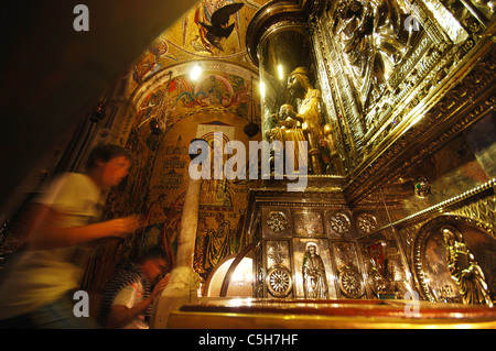 die schwarze Madonna im Kloster Montserrat in der Nähe von Barcelona Spanien Stockfoto