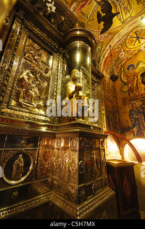 die schwarze Madonna im Kloster Montserrat in der Nähe von Barcelona Spanien Stockfoto