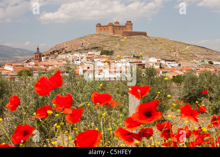 Schloss La Calahorra in La Calahorra am Fuße der Berge der Sierra Nevada in Andalusien, Spanien. Stockfoto