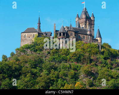 ICochem Kaiserburg (Reichsburg), Wahrzeichen von Cochem, Mosel, Rheinland-Pfalz, Deutschland, Europa Stockfoto