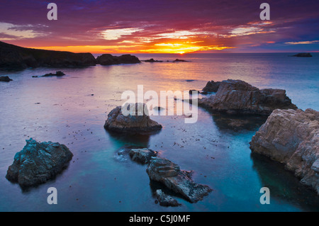 Sonnenuntergang am Soberanes Point, Garrapata State Park, Big Sur, Kalifornien Stockfoto