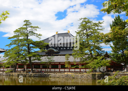 Exterieur des Todaiji, dem weltweit größten Holzgebäude und ein UNESCO-Weltkulturerbe in Nara, Japan. Stockfoto