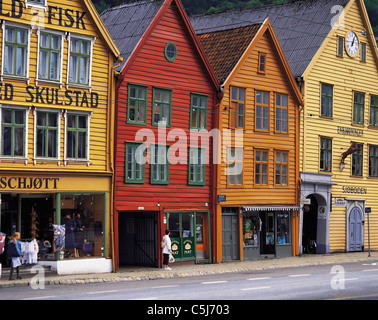 Traditionelle norwegische Holz bunten Kaufmannshäuser in Bryggen, Bergen, Norwegen Stockfoto