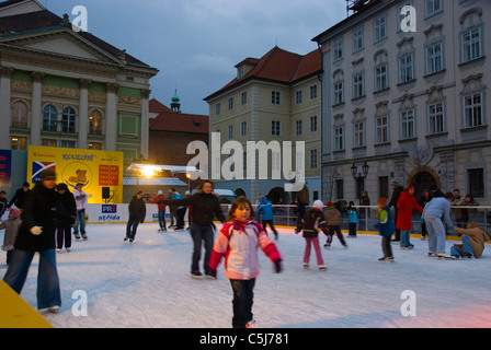 Eislaufen am Ovecny Trh quadratischen Altstadt Prag Tschechische Republik Europa Stockfoto