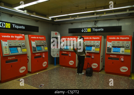 Ticket Maschinen Sants Estacio Metro u-Bahn-station Barcelona Catalunya Spanien Mitteleuropa Stockfoto