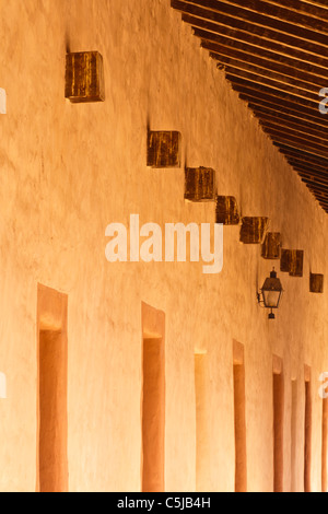 Korridor Detail, Mission San Antonio de Padua (3. Kalifornien Mission - 1771), California Stockfoto