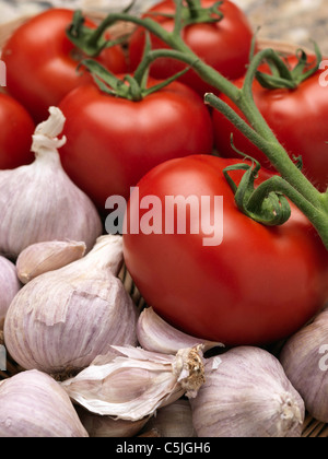 Knoblauch und Tomaten Stockfoto