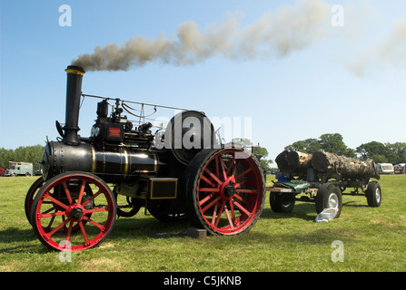 Eine Szene aus einem Dampf-Rallye mit einem Mclaren Traction Motor - West Sussex. Stockfoto