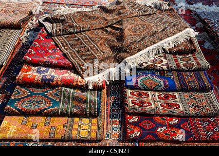 Turkmenistan - Aschgabat - Sonntag Marktstand Teppich Stockfoto