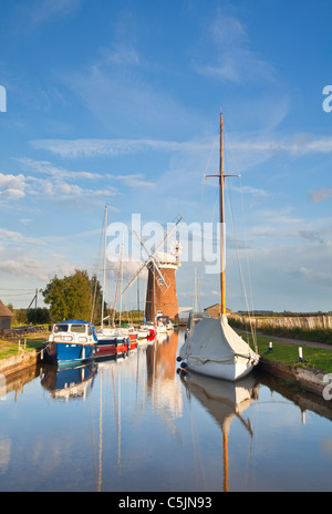 Horsey Windmühle an einem Sommerabend auf den Norfolk Broads Stockfoto