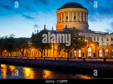 Das Four Courts in Dublin ist Haupt Gerichte der Republik Irland Gebäude Stockfoto