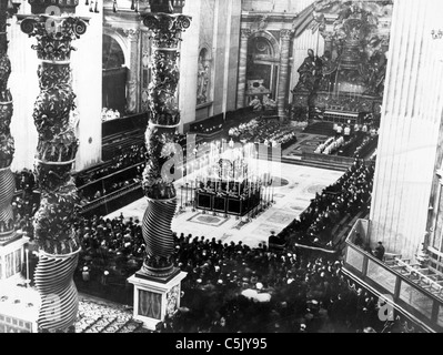 Die Beerdigung von Papst Pius XII. im Petersdom, Rom, 1939 Stockfoto