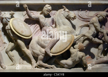 Detail von Alexander Sarcophagus, pentelischem Marmor aus königliche Nekropole von Sidon (Libanon), über 325-311 v. Chr., 195 x 318 x 167 Stockfoto