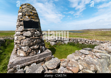 Ein Steinhaufen auf der Hebridean Insel South Uist markiert die Stelle des Geburtshauses von Flora MacDonald die jakobitische Heldin. Stockfoto