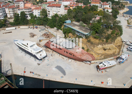 Yachten werden gebaut oder repariert, Antenne, Buyukcekmece, Südwest von Istanbul, Türkei Stockfoto