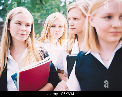 Virgin Suicides Jahr: 1999 USA Regie: Sofia Coppola Kirsten Dunst, Leslie Hayman, a.j. Cook, Chelse Swain Stockfoto