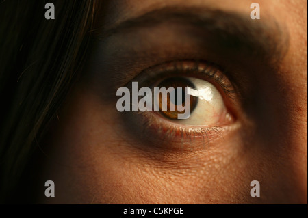 Eine Frau Auge, extreme Nahaufnahme Stockfoto