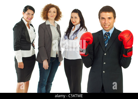 Glücklich Führer Mann tragen Boxhandschuhe und stand vor seinem Teamarbeit vor weißem Hintergrund Stockfoto