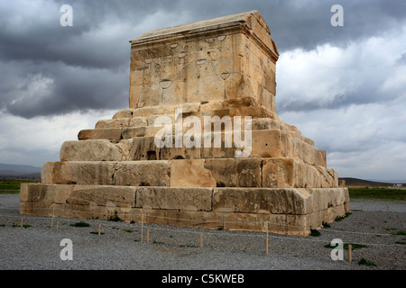 Grabmal von Kyros der große (6. Jh. v. Chr.), UNESCO-Weltkulturerbe, Pasargadae, Provinz Fars, Iran Stockfoto