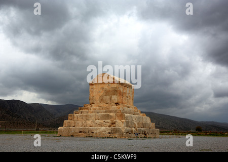 Grabmal von Kyros der große (6. Jh. v. Chr.), UNESCO-Weltkulturerbe, Pasargadae, Provinz Fars, Iran Stockfoto