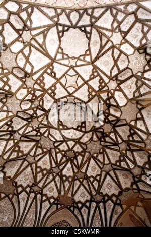 Wandmalereien in Sgraffito-Technik (1560-1580), Nain, Provinz Isfahan, Iran Stockfoto