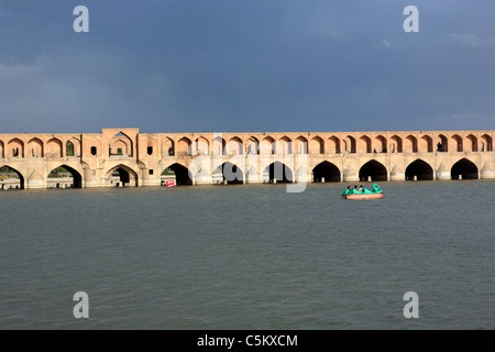 Si-o Se Brücke (1599-1602), Isfahan, Iran Stockfoto