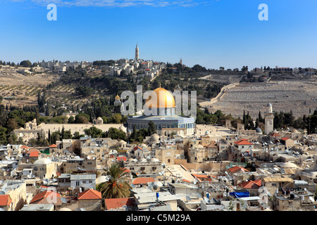 Blick auf die Altstadt vom Redemeer Kirchturm, Jerusalem, Israel Stockfoto