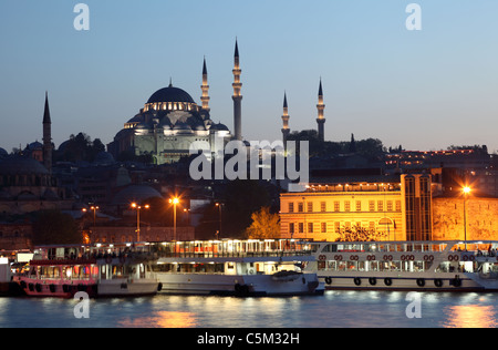 Die neue Moschee (Yeni Camii) in Istanbul, Türkei Stockfoto