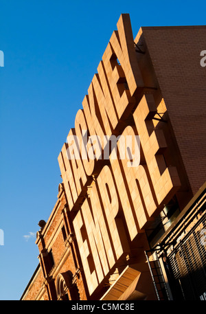 Blick auf der 2004 renovierten Teil des Hackney Empire Theatre in East London UK gebaut vom Architekten Frank Matcham 1901 Stockfoto