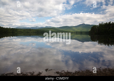 Mount Chocorua von Chocorua See in Tamworth, New Hampshire USA während der Sommermonate Stockfoto