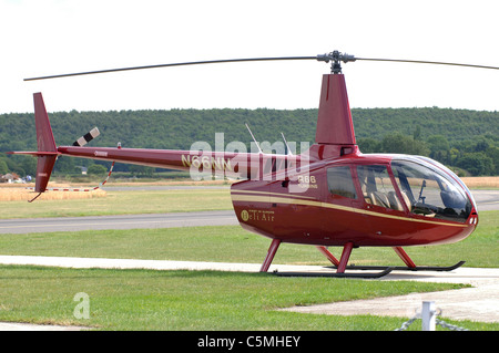 Robinson R66 Hubschrauber Wellesbourne Airfield, Warwickshire, UK Stockfoto