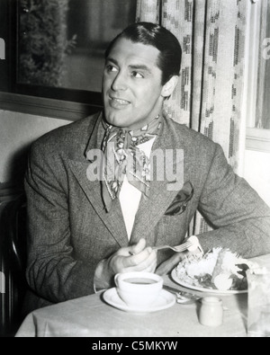 Anglo-amerikanischer Schauspieler CARY GRANT (1904 – 1986) über 1935 Stockfoto