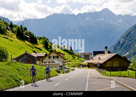 Radfahrer, Meien, Susten pass, Schweiz Stockfoto