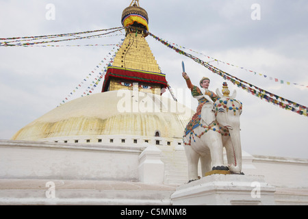 Die Augen des Buddha blicken aus der Boudhanath Stupa, Bodhnath (Boudha), Kathmandu-Tal, Nepal, Asien. Stockfoto