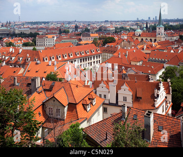 Prag - Dächer und Panoramablick auf der Kleinseite Stockfoto